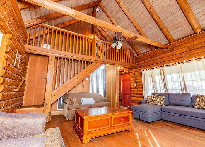 Cozy 2-Br Log Cabin Close To Chattanooga Top Attractions
