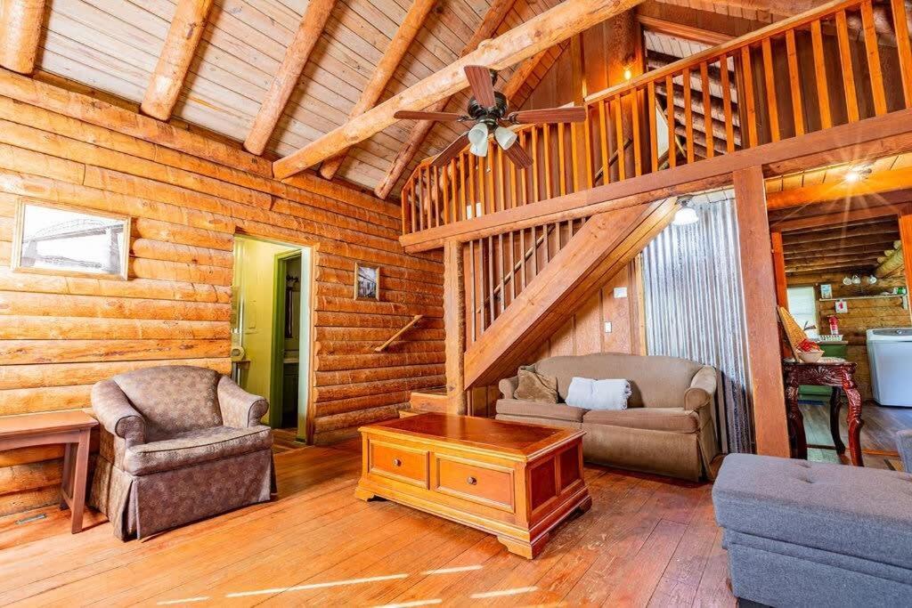 Сasa de vacaciones Cozy 2-br Log Close To Attractions Chattanooga